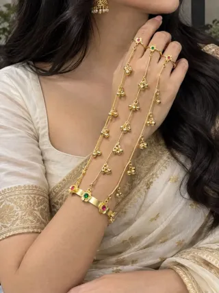 ঝুমকা ঘুঙুর ও লাল-সবুজ ফুলের কাফসহ কপার হাতফুল - ছোট ছবি 4