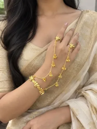 লাভ ও মথ ডিজাইনের কপার হাতফুল, কাফ ও পুঁতির চার্ম চেইন - ছোট ছবি 3