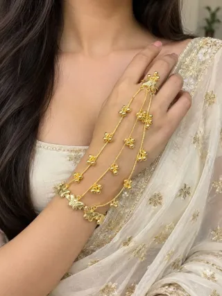 কাফ, আংটি ও তিন পুঁতির চেইনসহ কপার প্রজাপতি হাতফুল - ছোট ছবি 3